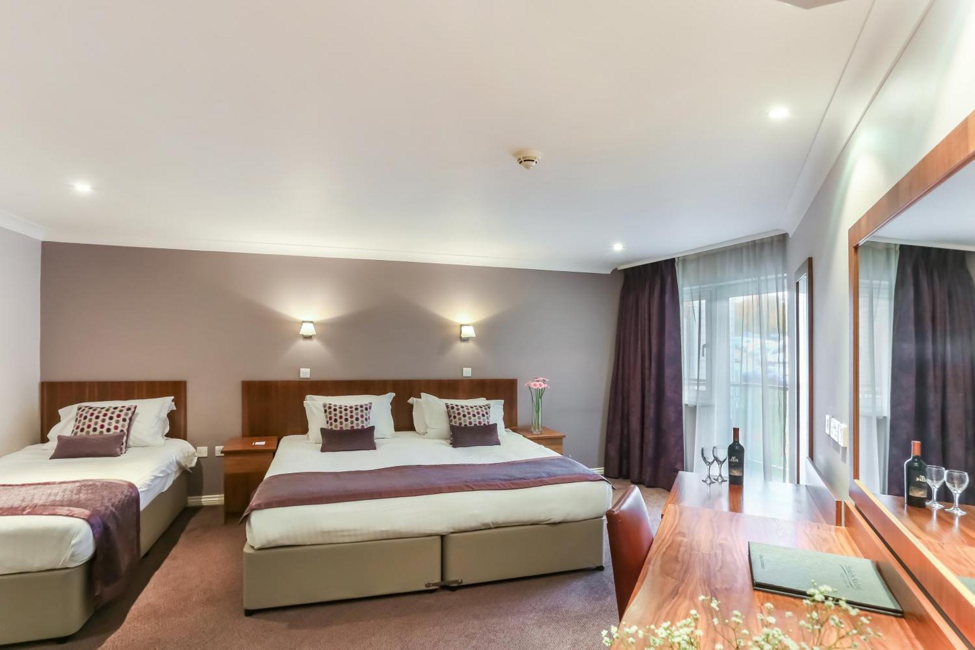 Stoke By Nayland Hotel, Golf & 4* Leavenheath